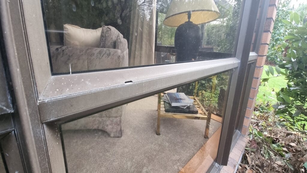 Repainting vs. Replacing Aluminium Joinery
